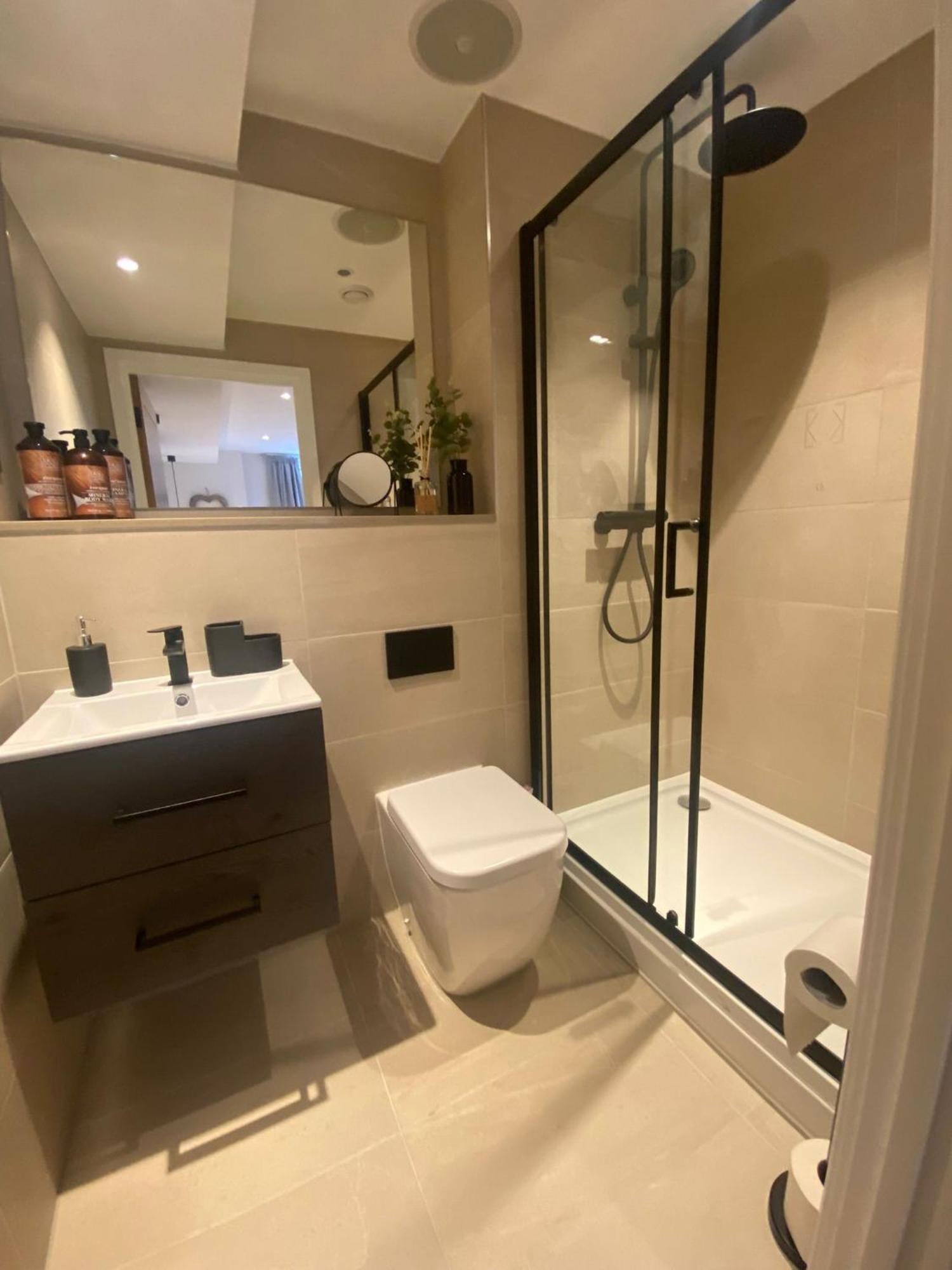Luxury 1 Bedroom Apartment - Rock Mill 14 Stony Middleton 외부 사진
