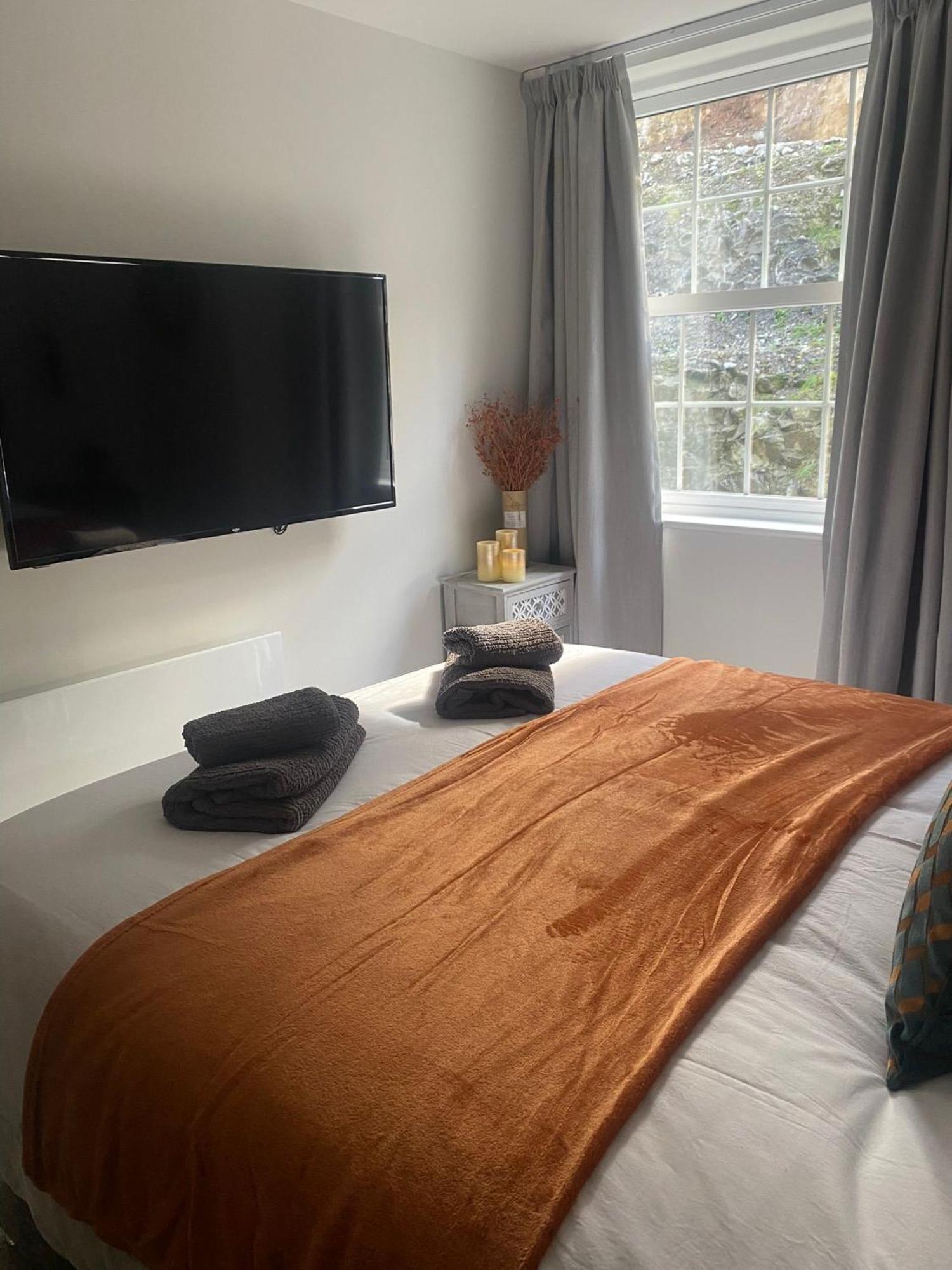 Luxury 1 Bedroom Apartment - Rock Mill 14 Stony Middleton 외부 사진