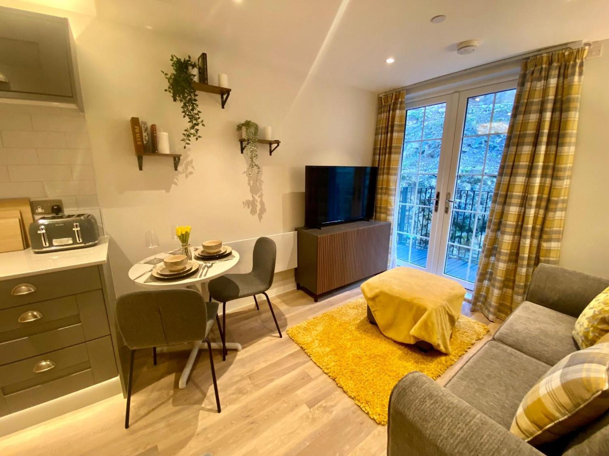 Luxury 1 Bedroom Apartment - Rock Mill 14 Stony Middleton 외부 사진